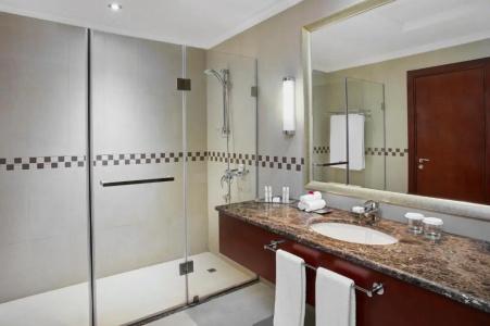 DoubleTree by Hilton Ras Al Khaimah - 48