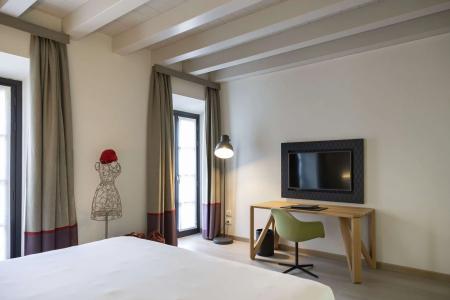 Savona 18 Suites - 24