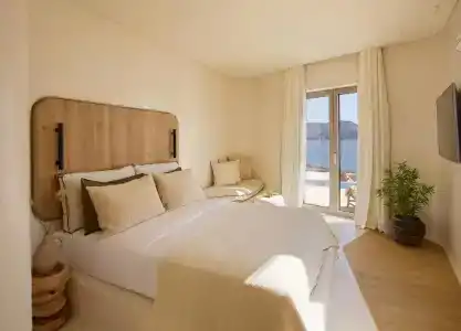 White Pebble Suites - 60