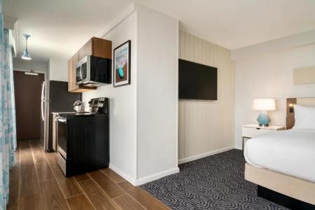 DoubleTree by Hilton Ocean City Oceanfront - 51