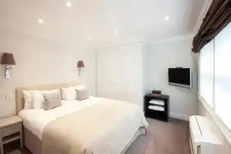 Manson Place - 93