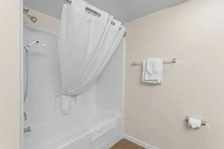 Grand Crowne by Capital Vacations - 165