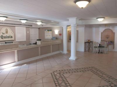 La Quinta Inn by Wyndham Bakersfield South - 6