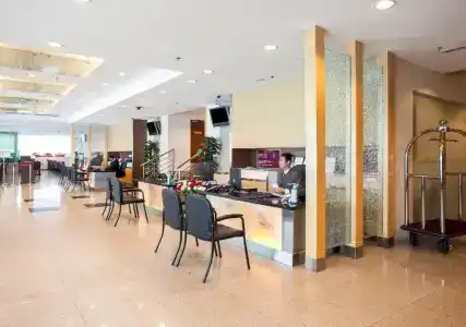 Royal @ Queens (SG Clean, Staycation Approved) - 20