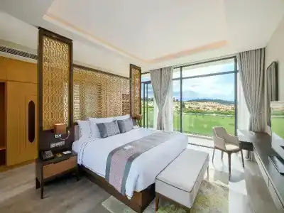 Wyndham Grand Kn Paradise Cam Ranh - 180