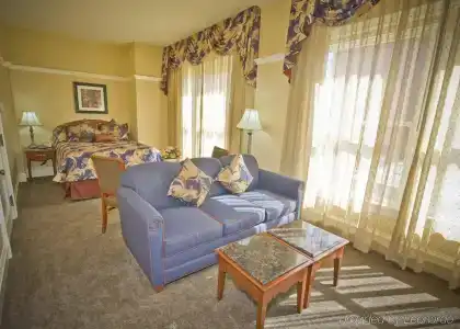 Gaslamp Plaza Suites - 3