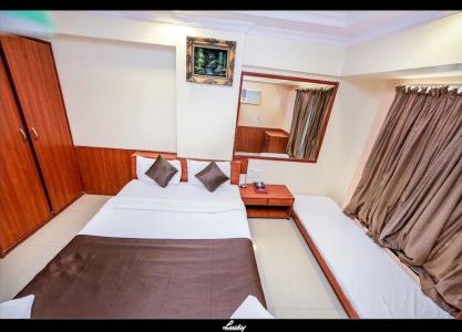 Lucky Goregaon - 38