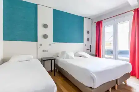 Kyriad Saint Malo Centre Plage - 78