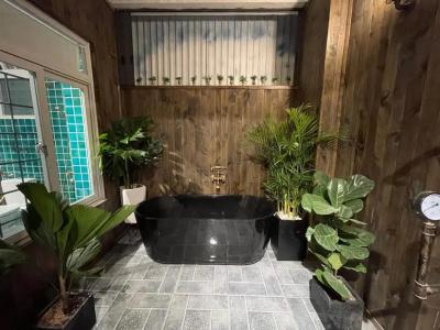 Lucas Inn - 64