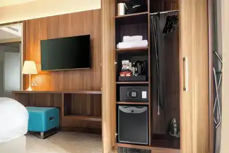 Courtyard by Marriott Edinburgh - 33