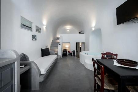 Lotza Studios - 168