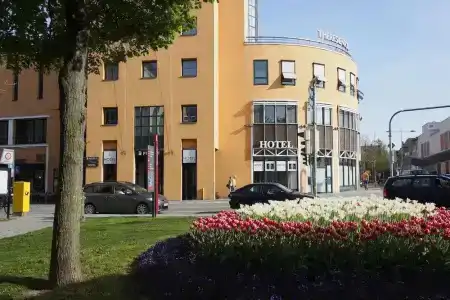 Theresientor - 28