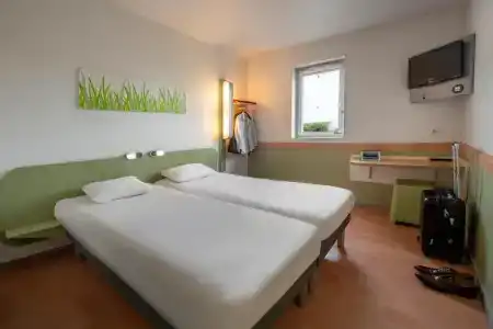 ibis budget Toulouse Cité de l'Espace 1 - 22