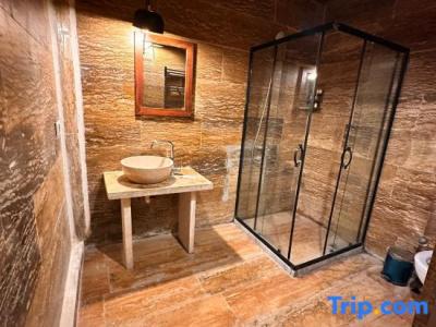 Heritage Cave Inn - 97