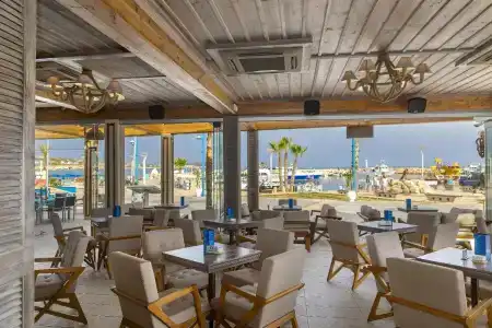 Limanaki Beach & Suites - 30