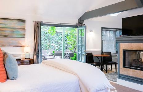 1801 First Luxury Inn - 32