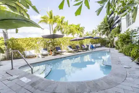Oceanside and Suites - 15
