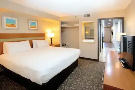 The Barclay Towers and Resort - 30