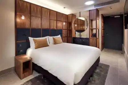 Met Amsterdam - 2