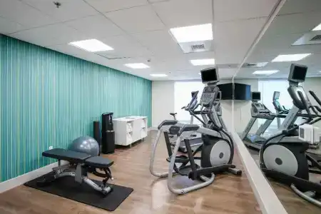 Holiday Inn Express & Suites-Yosemite Park Area, an IHG - 12