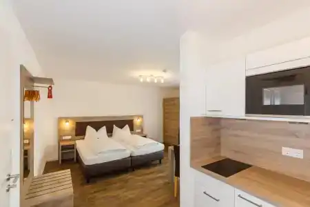 Come In - 32