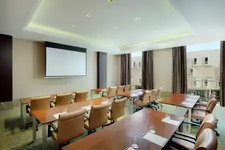 DoubleTree by Hilton - Al Sadd - 16