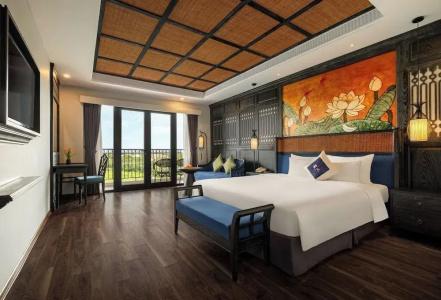 Shining Riverside & Spa - 104
