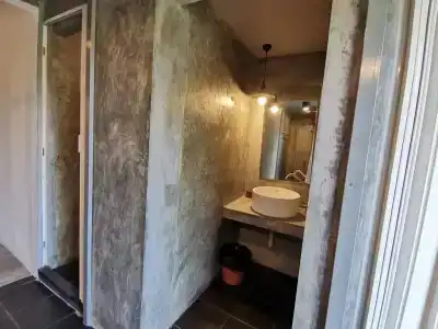8 Sleeper Street Hostel - 5