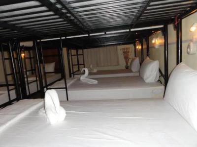 Seventeen Hostel - 19