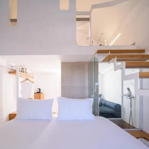 Muses Cycladic Suites - 42