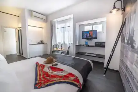 Dizengoff Avenue Boutique - 103