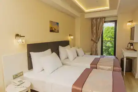 Grand Naki - 5