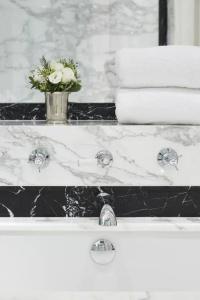 The Goring - 79