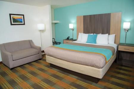 Pigeon River Inn - 77