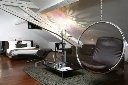 La Cour Des Augustins Boutique Gallery Design - 14