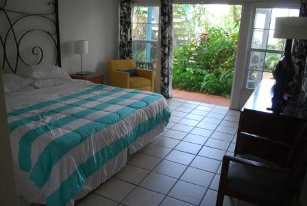 Green Island Inn - 52