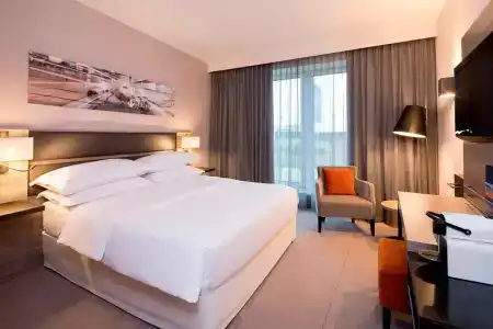 Sheraton Duesseldorf Airport - 24