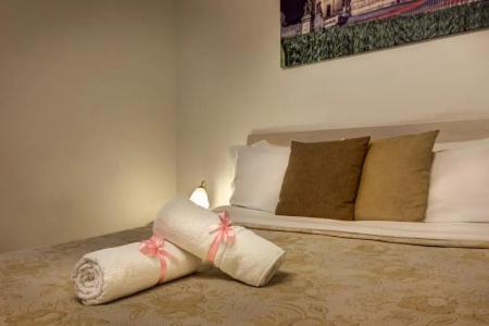 Little Rhome Suites - 49
