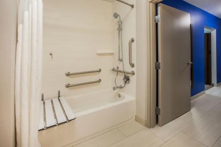 Holiday Inn Express East, An Ihg - 12