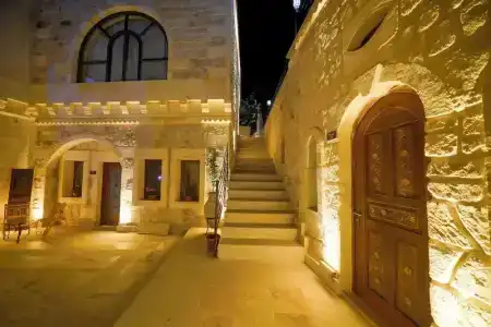 Serenus Cave Suites - 44