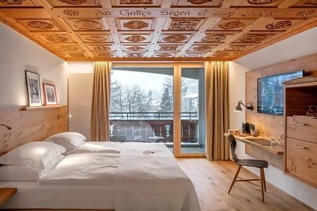 Swiss Alpine Allalin - 71