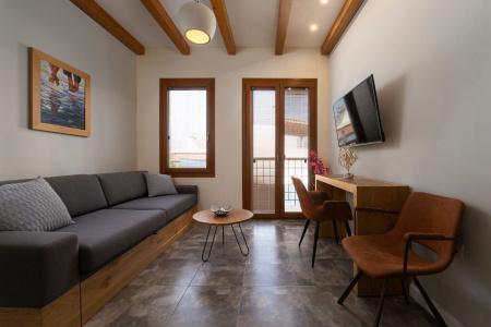 Andros 4 All Seasons Villas & Suites - Agios Nikolas street - 43