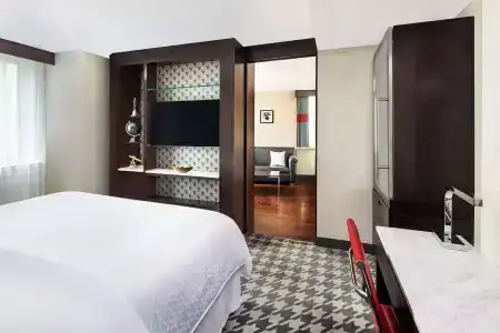Four Points by Sheraton New York Downtown - 3