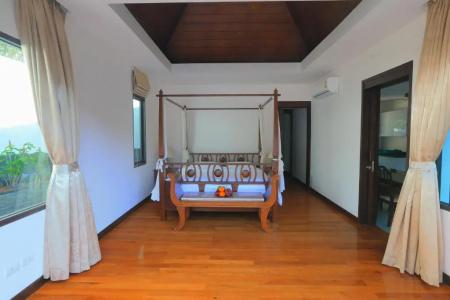 Naiharn Beach Villa - 33