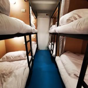 D Luck Hostel - 4