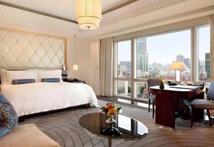 The Peninsula Shanghai - 17