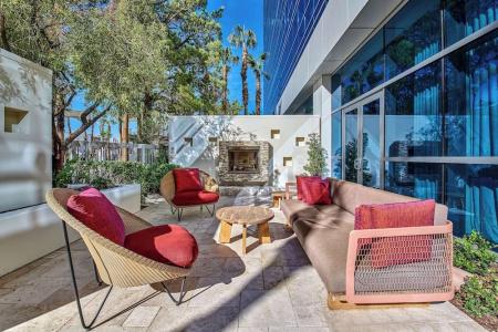 Virgins Las Vegas, Curio Collection by Hilton - 157