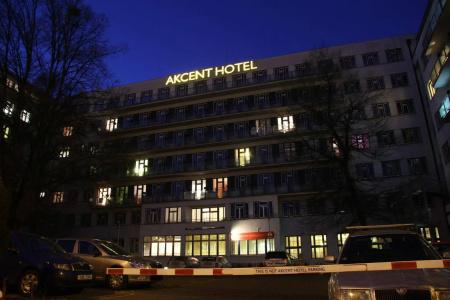 Akcent - 0