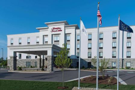 Hampton Inn and Suites - 33