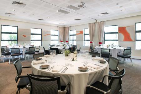 Rydges - 22